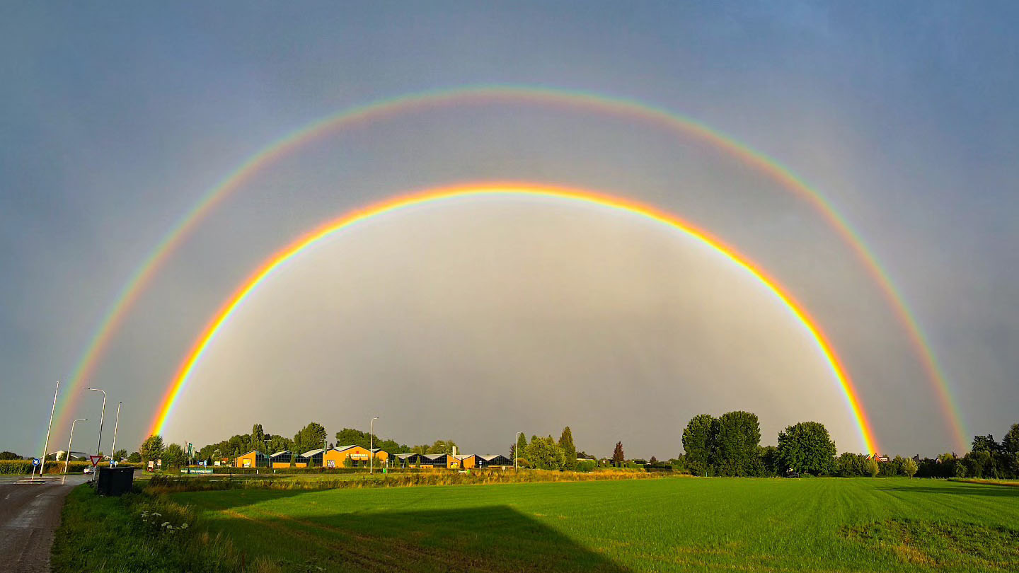 528610205_9945028292269847_6034199377367954976_n regenboog