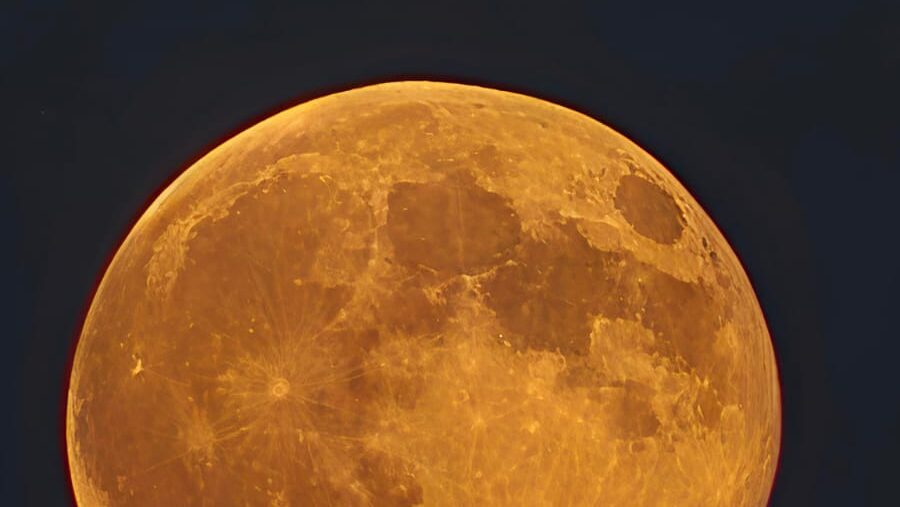 PHOTO-2025-11-06-08-01-06 2 supermaan