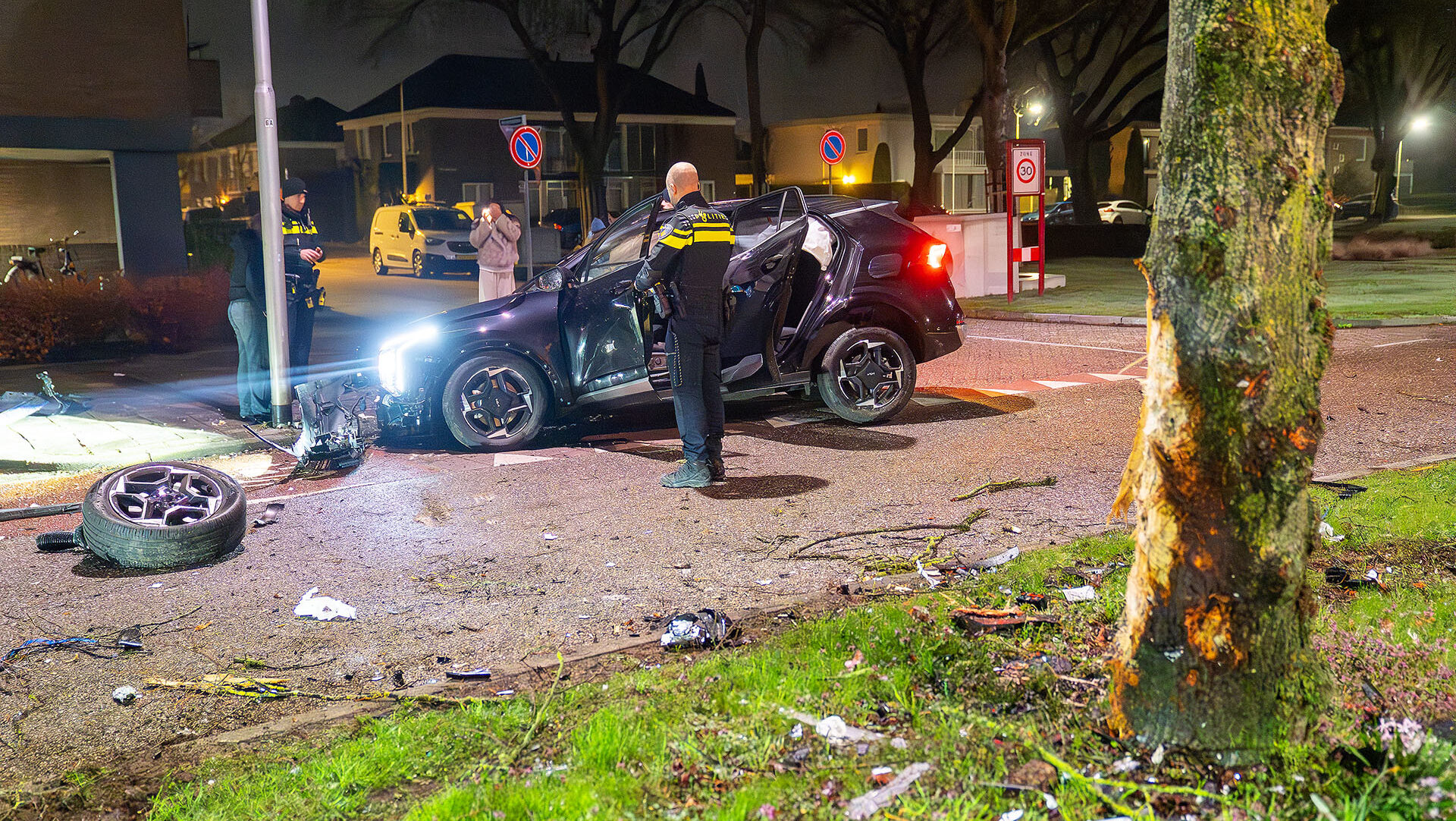 Automobilist blijkt al in ziekenhuis na zwaar ongeval.